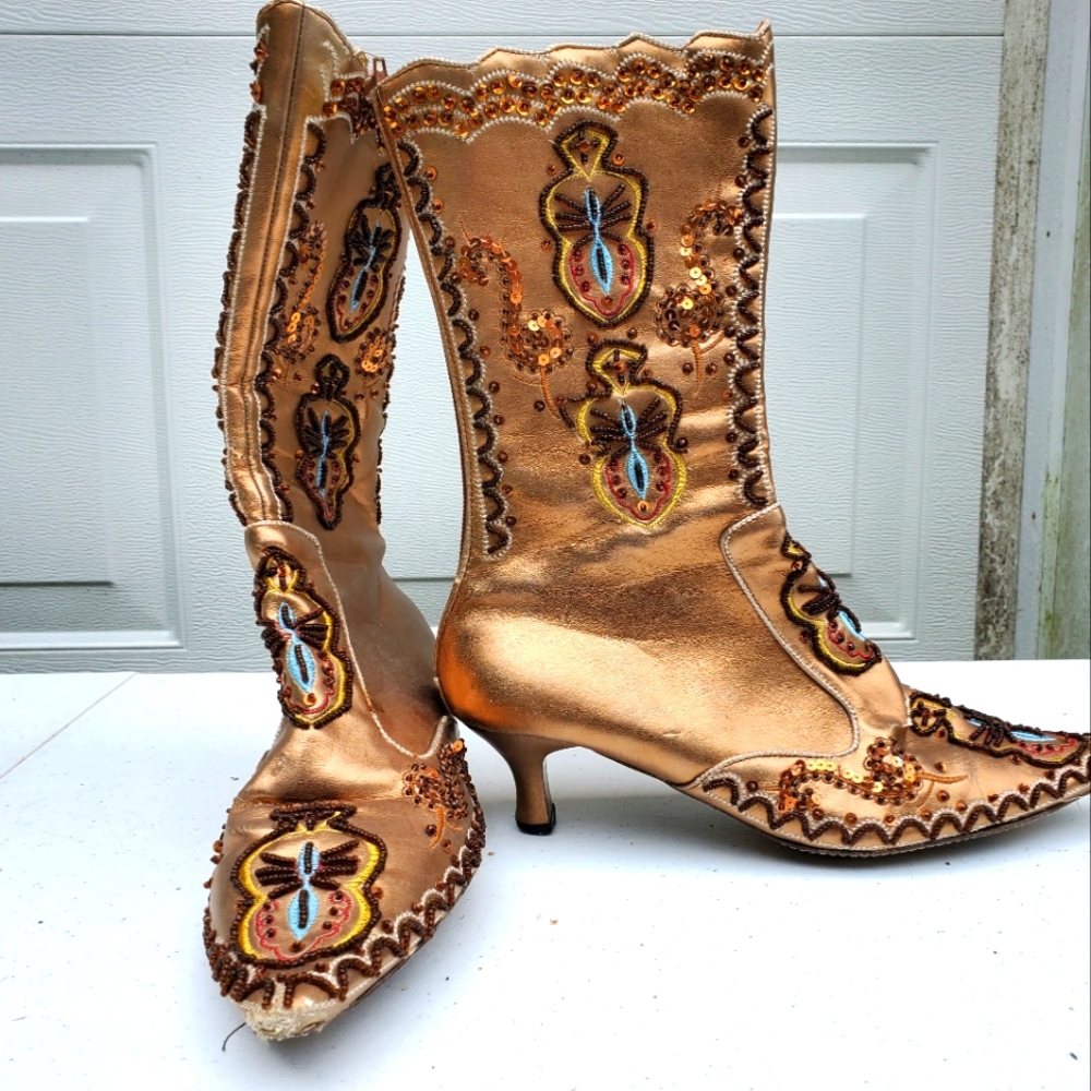 Passi brand gold boot size 6